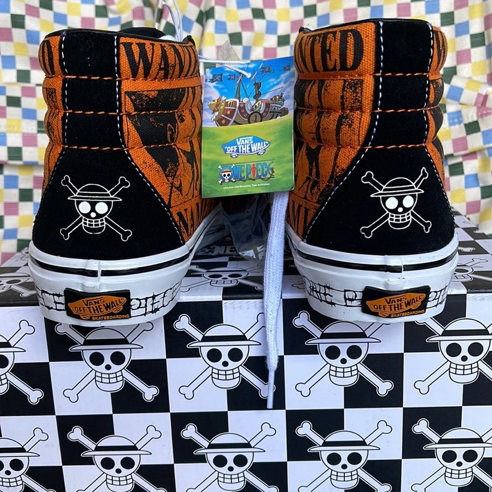 VANS X ONE PIECE COLLABORATION Men’s SKATE SK8-HI SHOE
One Piece Wanted Nami Ora - Picture 14 of 16